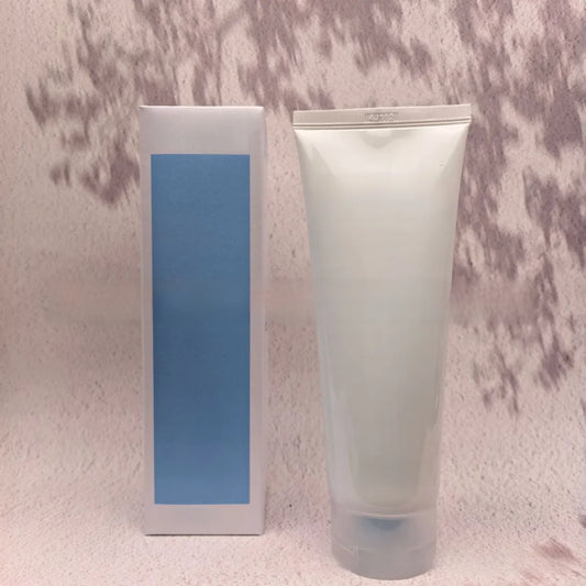 Hyaluronic acid cleanser