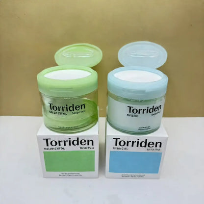 Hyaluronic acid cotton pads blue