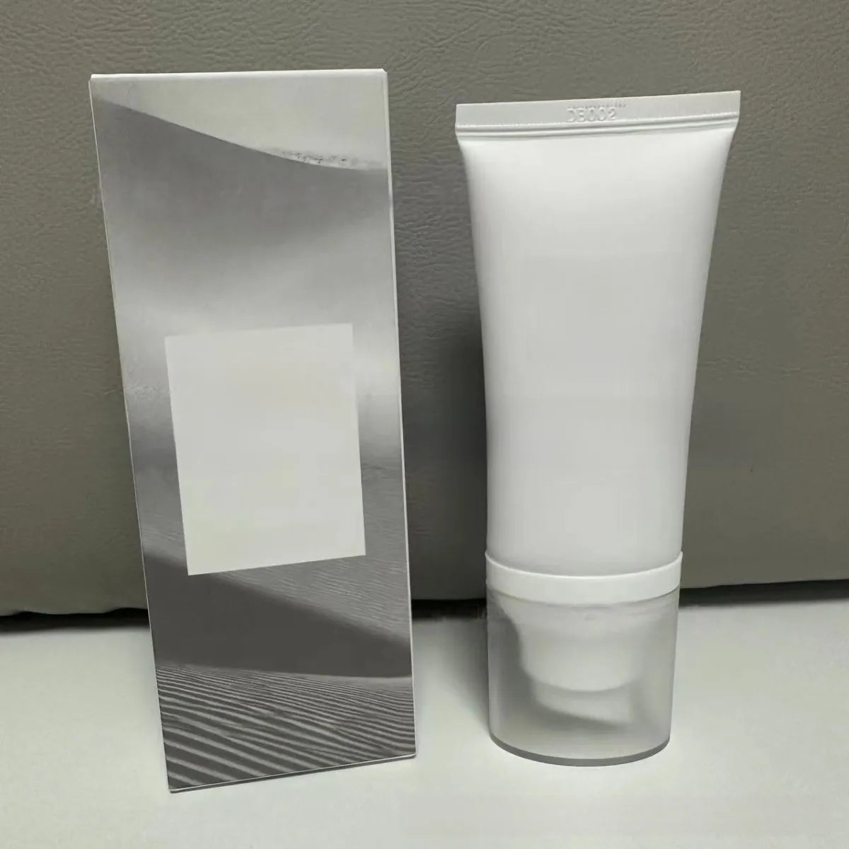 1004 Antifrost cream white