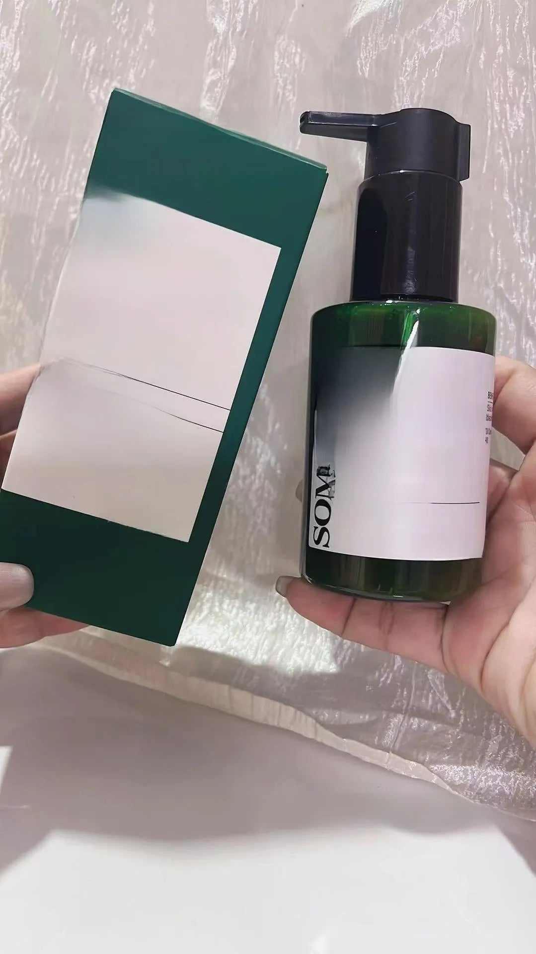 Saber honey foaming cleanser