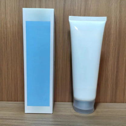 Hyaluronic acid cleanser